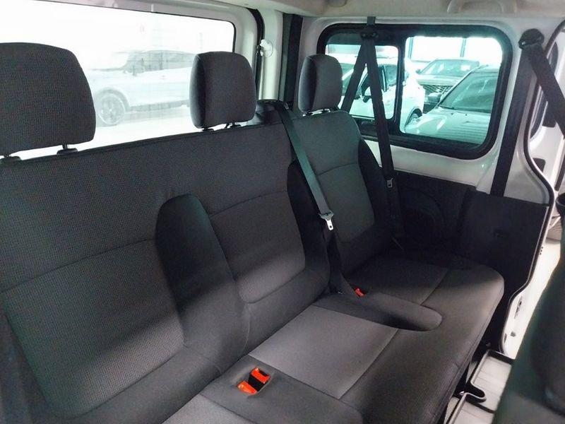 Nissan Primastar PRIM BUS L1H1 27Q 150CV AUT - X1