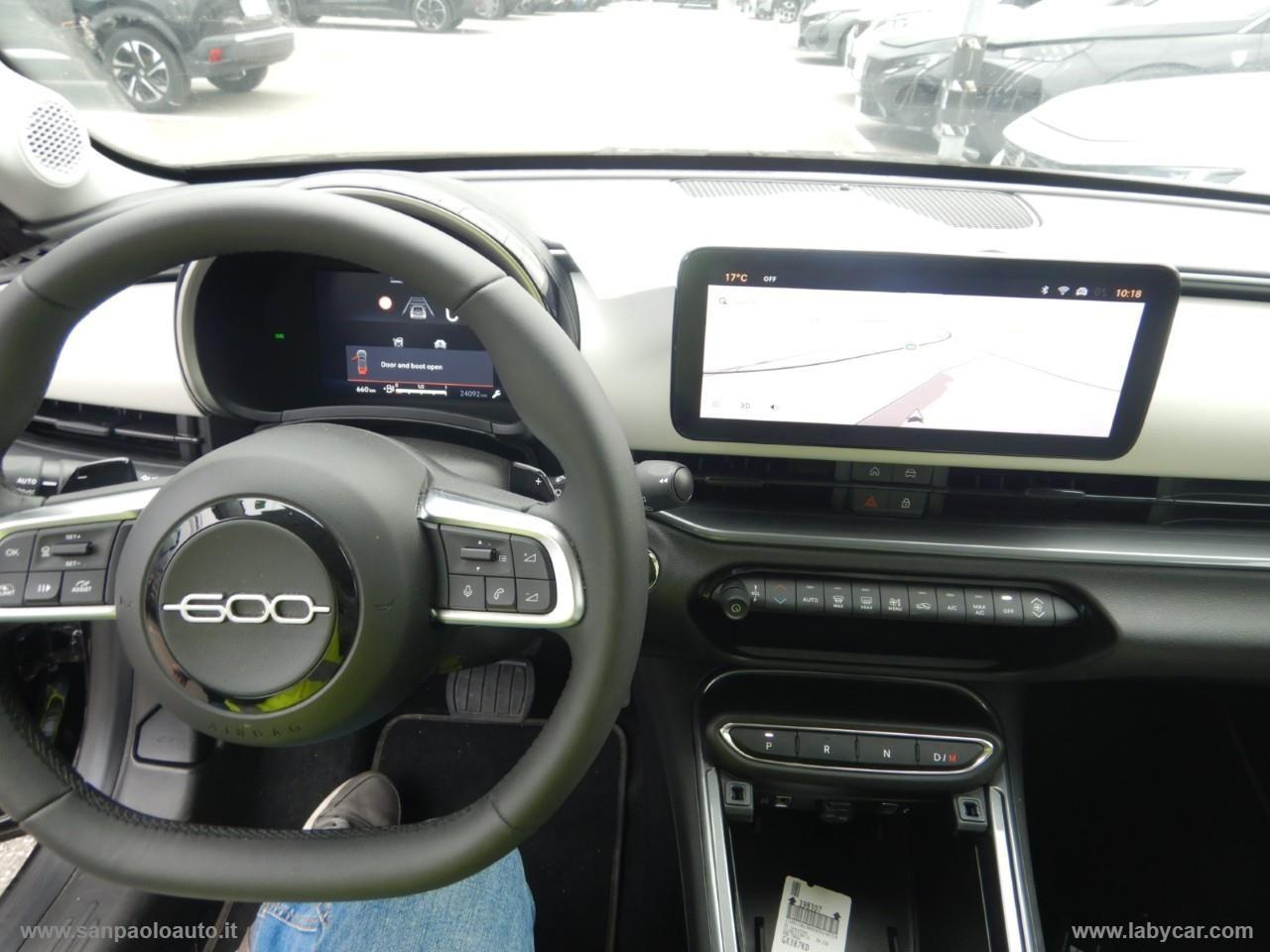 FIAT 600 Hybrid 110 CV DCT MHEV La Prima