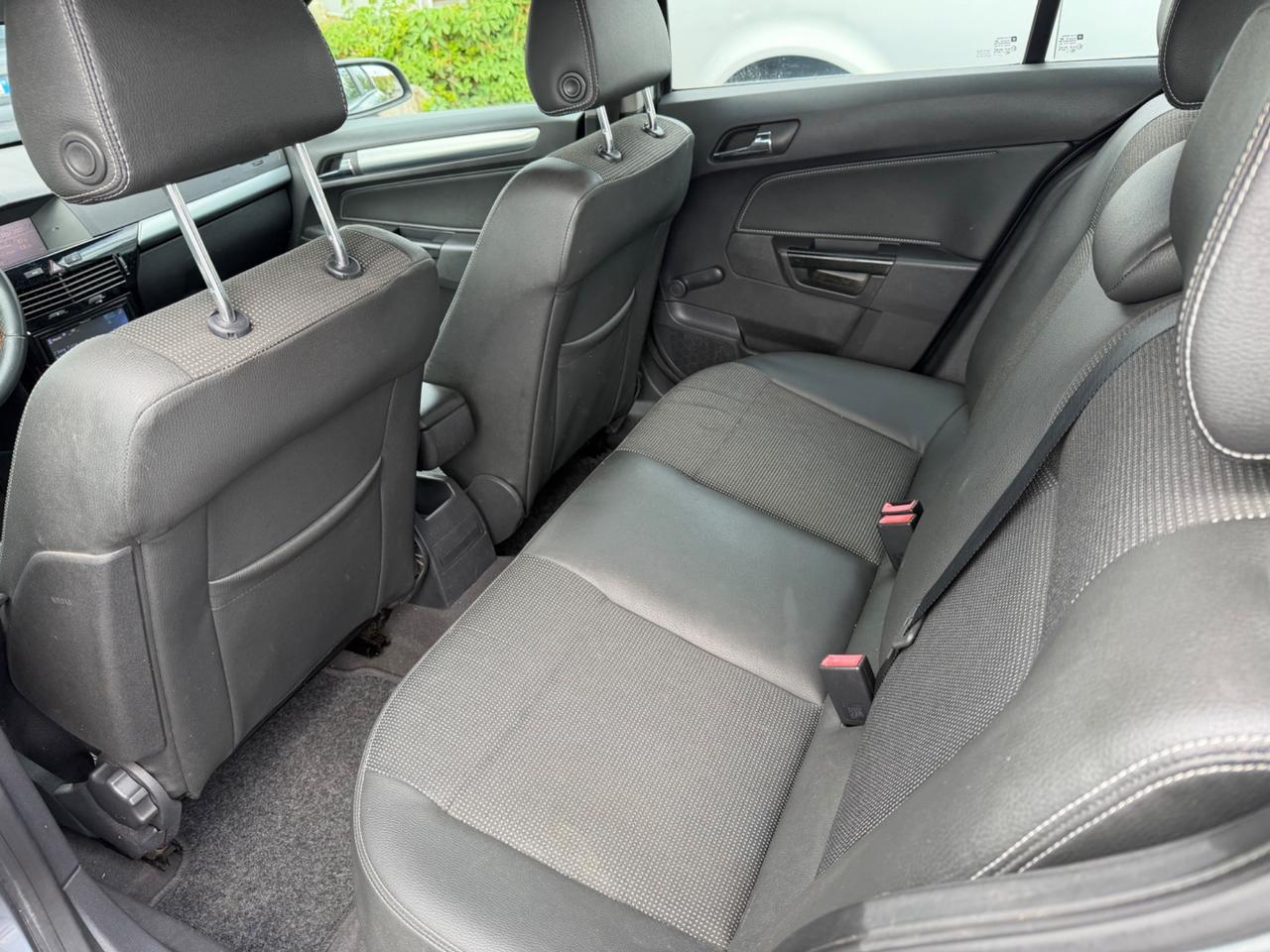 Opel Astra 1.7 CDTI 101CV 5 porte Cosmo