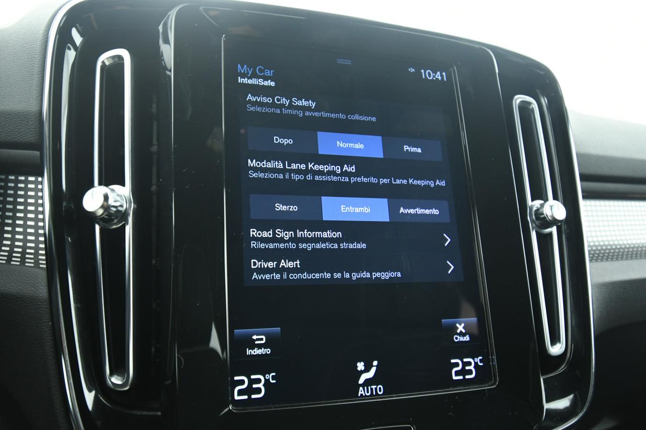 VOLVO XC40 1.5 t4 phev R-design auto my21 NEOPATENTATI+CAMERA