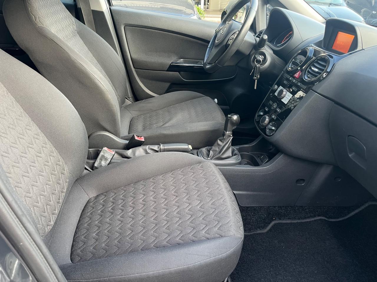 Opel corsa/1.2GPL/86CV/neopatentato/1.2GPL/Euro5B/5Porte e 5Posti/unico proprietario