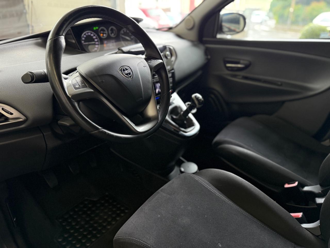Lancia Ypsilon 0.9 GPL