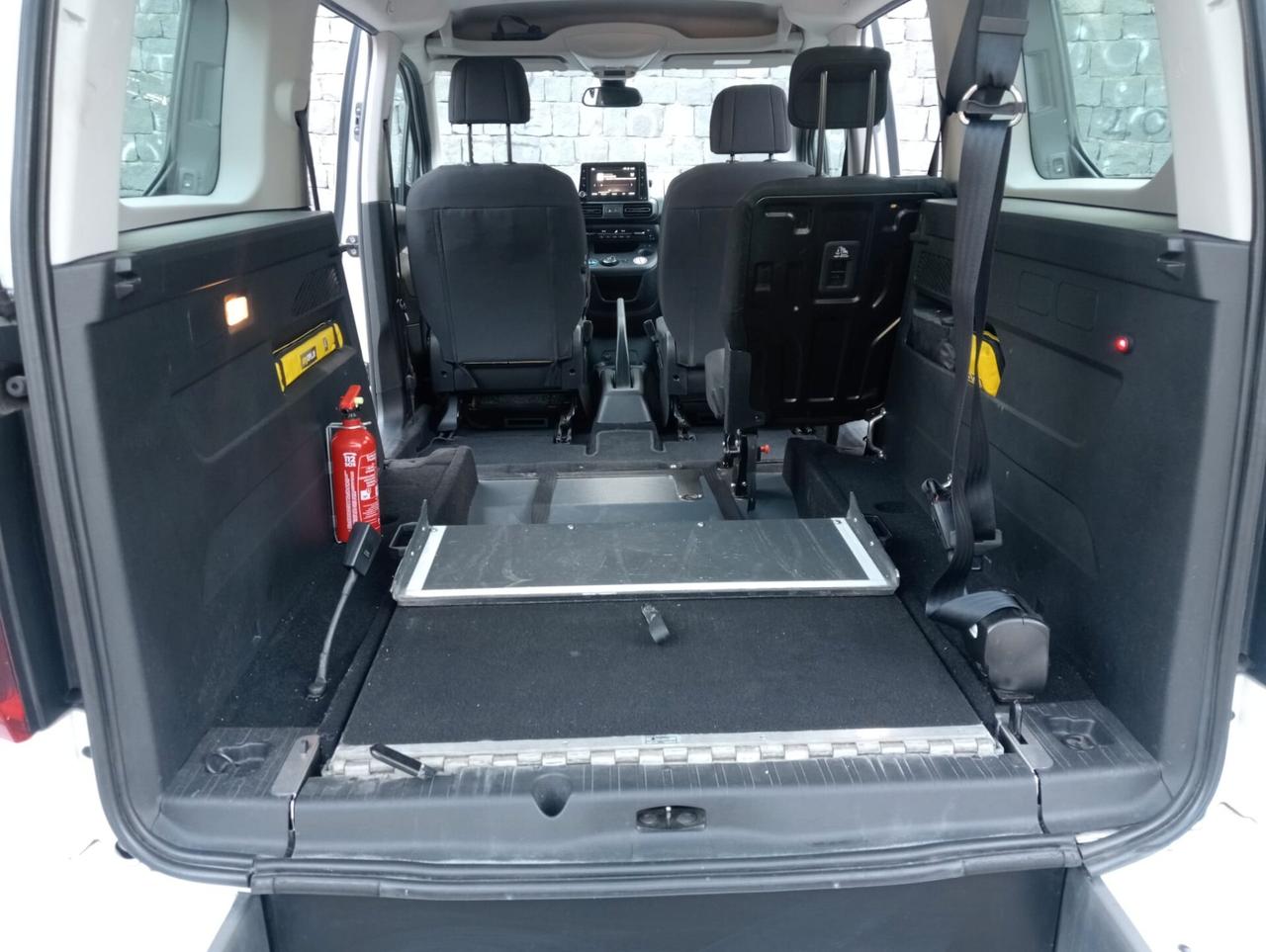 Opel Combo Life Pianale ribassato con rampa disabili in carrozzina