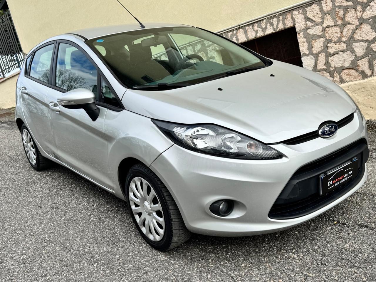 Ford Fiesta 1.2 ideale neopat garanzia 12 mesi