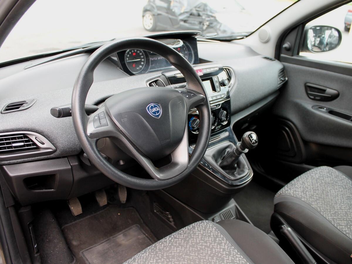 Lancia Ypsilon 1.2 69 CV 5 porte GPL Ecochic Elefantino Blu GPL CASAMADRE 69cv SENSORI PARK UNIPRO IVA DED