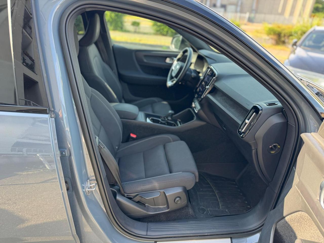 Volvo XC40 Plus Recharge #5938