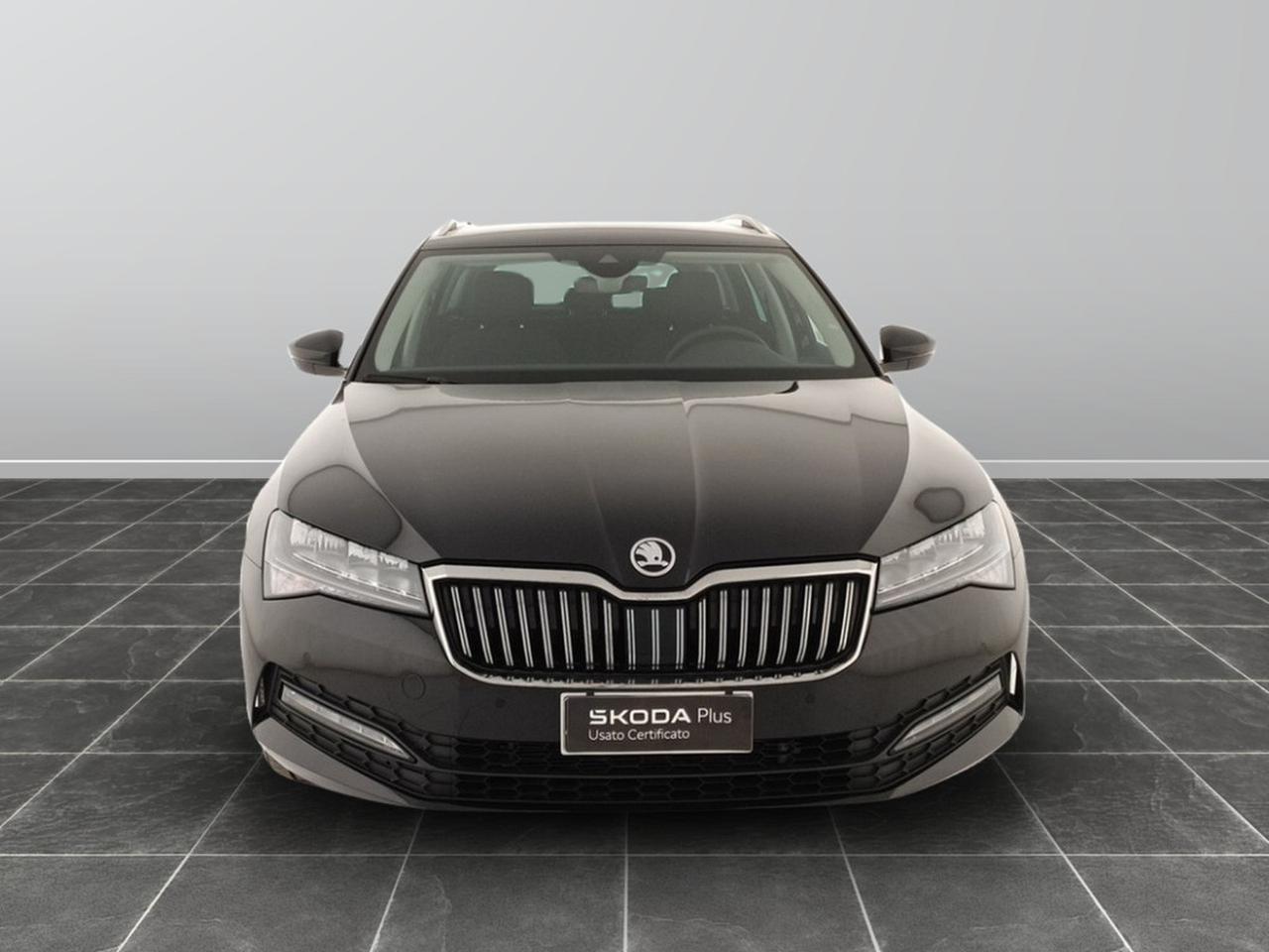 Skoda Superb wagon 2.0 tdi evo scr 150cv executive dsg