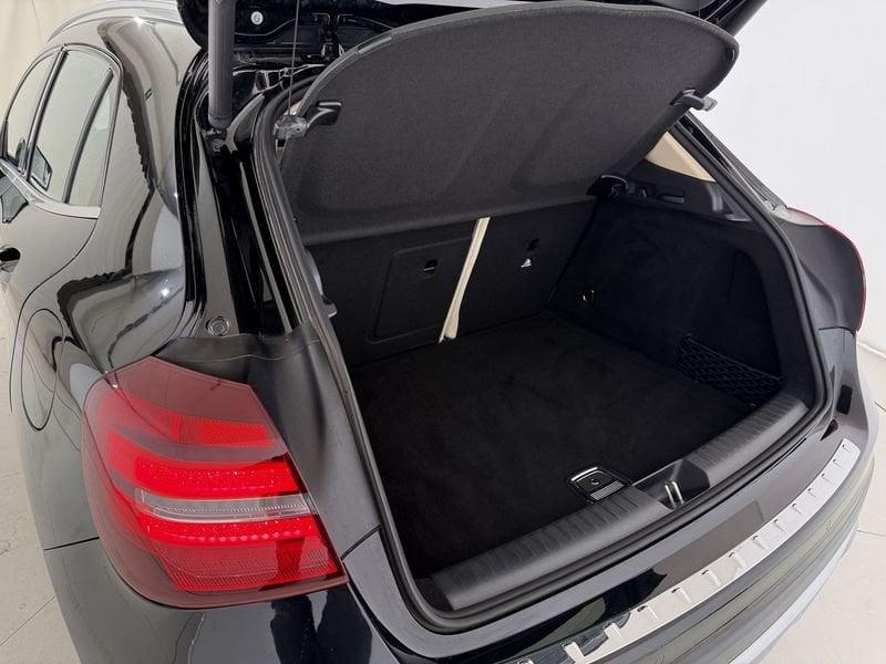 Mercedes-Benz GLA GLA 200 d Sport auto