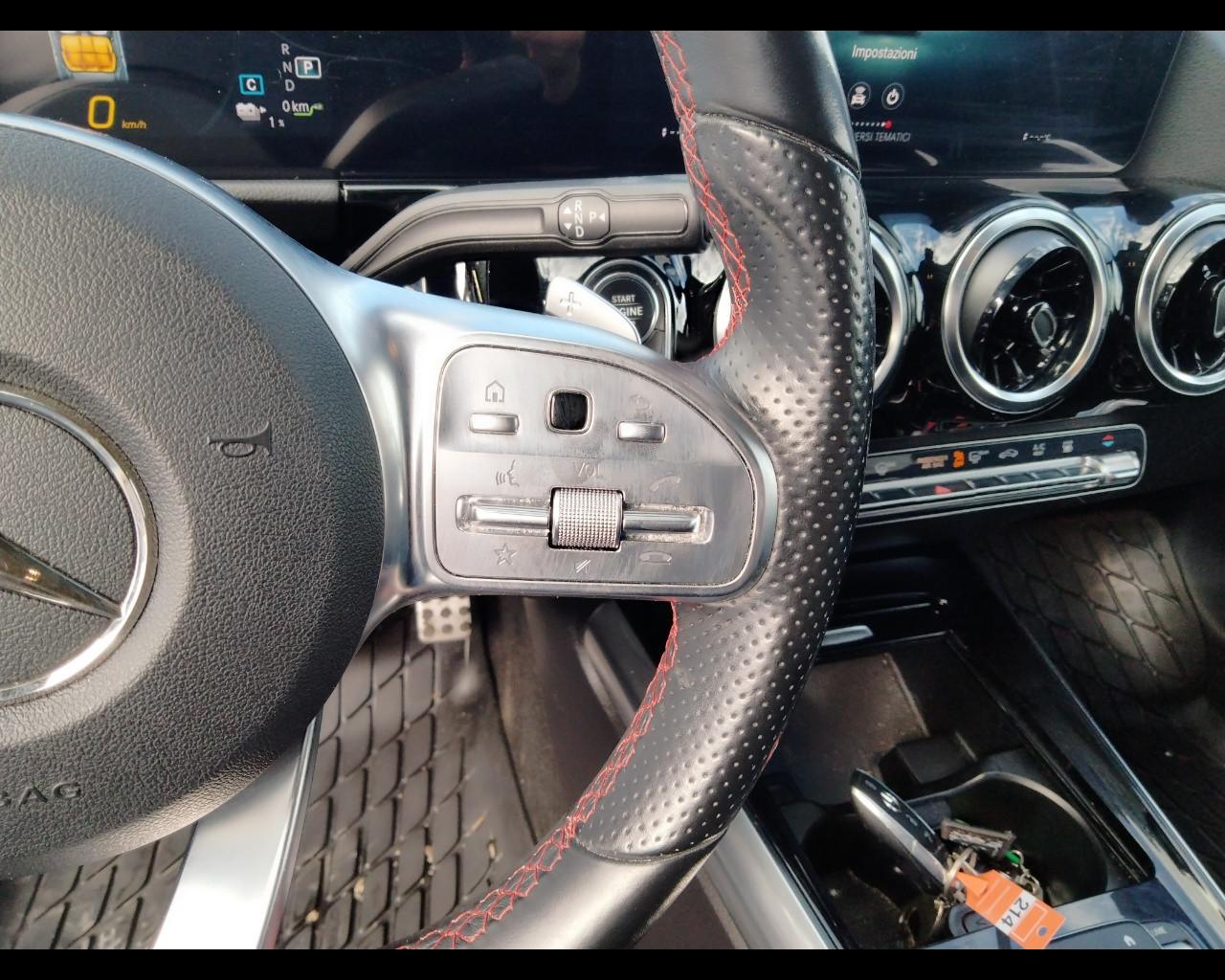 Mercedes-Benz GLA-H247 2020 - GLA 250 e phev (eq-power) Premium auto