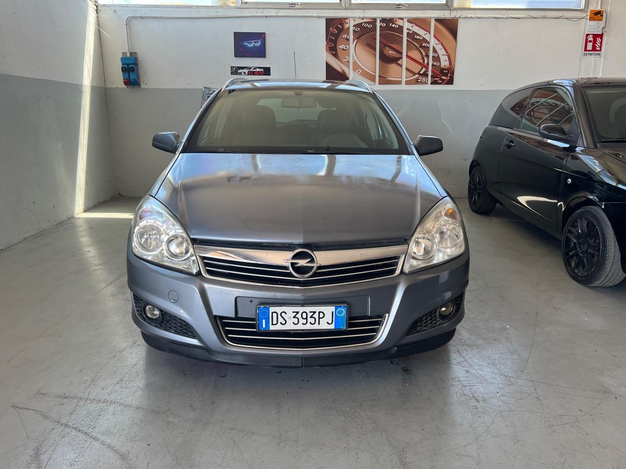 Opel Astra 1.7 CDTI 101 CV Station Wagon Cosmo