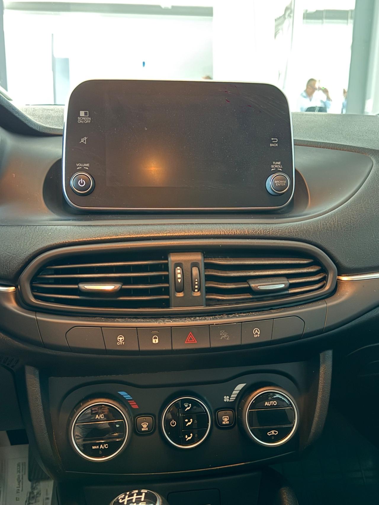 Fiat Tipo 1.6 Mjt S&S SW Lounge 2017
