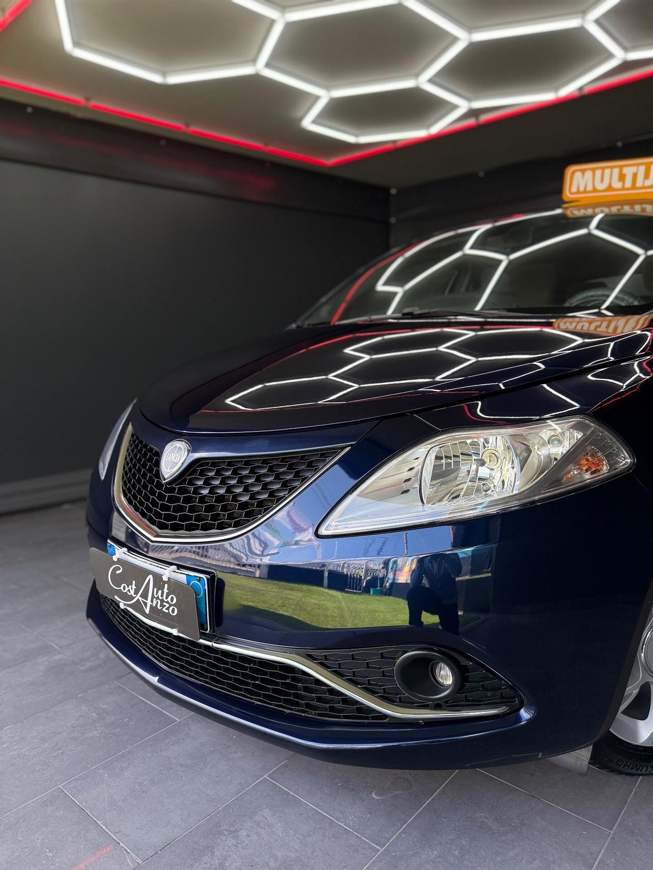 Lancia Ypsilon 1.3 Multijet 95cv 11/2015 Full Optional
