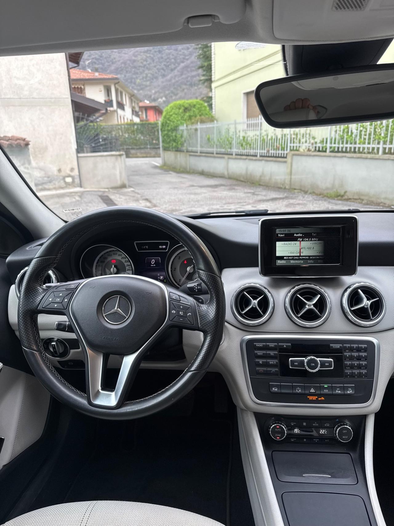 Mercedes-benz GLA 200 CDI Automatic 4Matic Premium