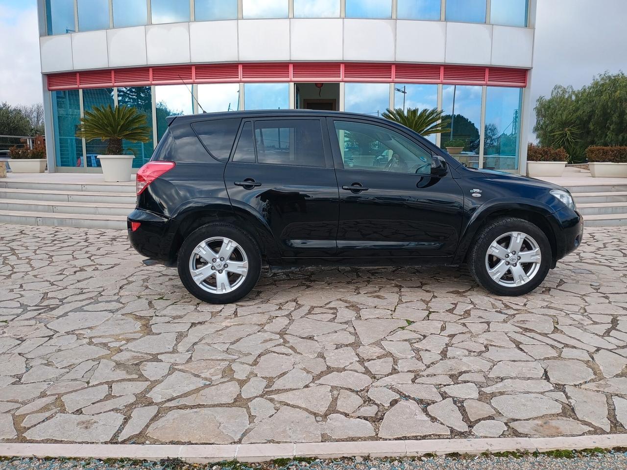 Toyota RAV 4 RAV4 2.2 D-4D 177 CV Luxury