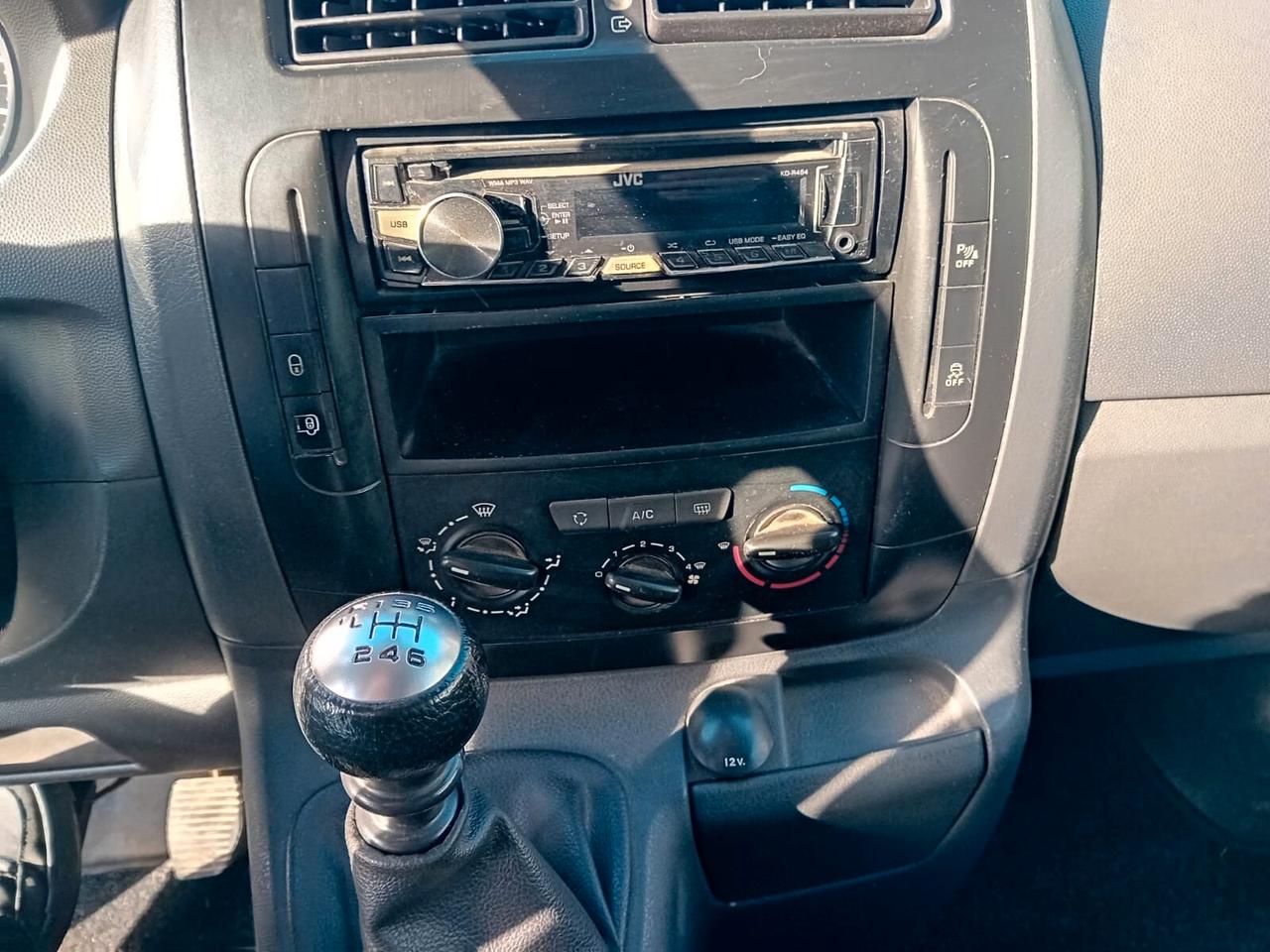 Peugeot Expert 2.0 hdi 125(130)cv L1H1 10q E5