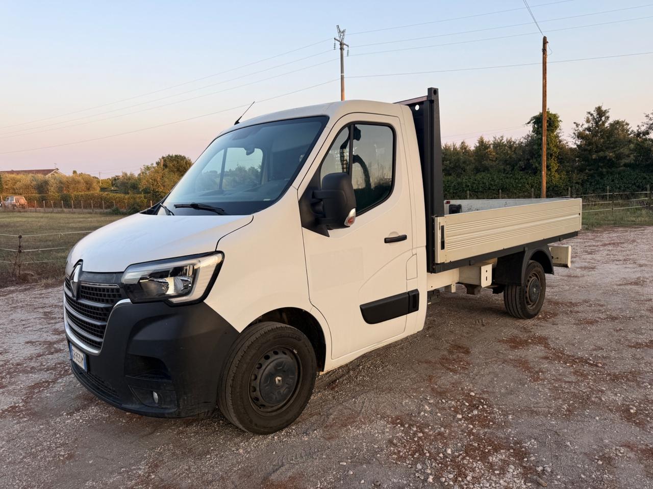 Renault Master Cabinato