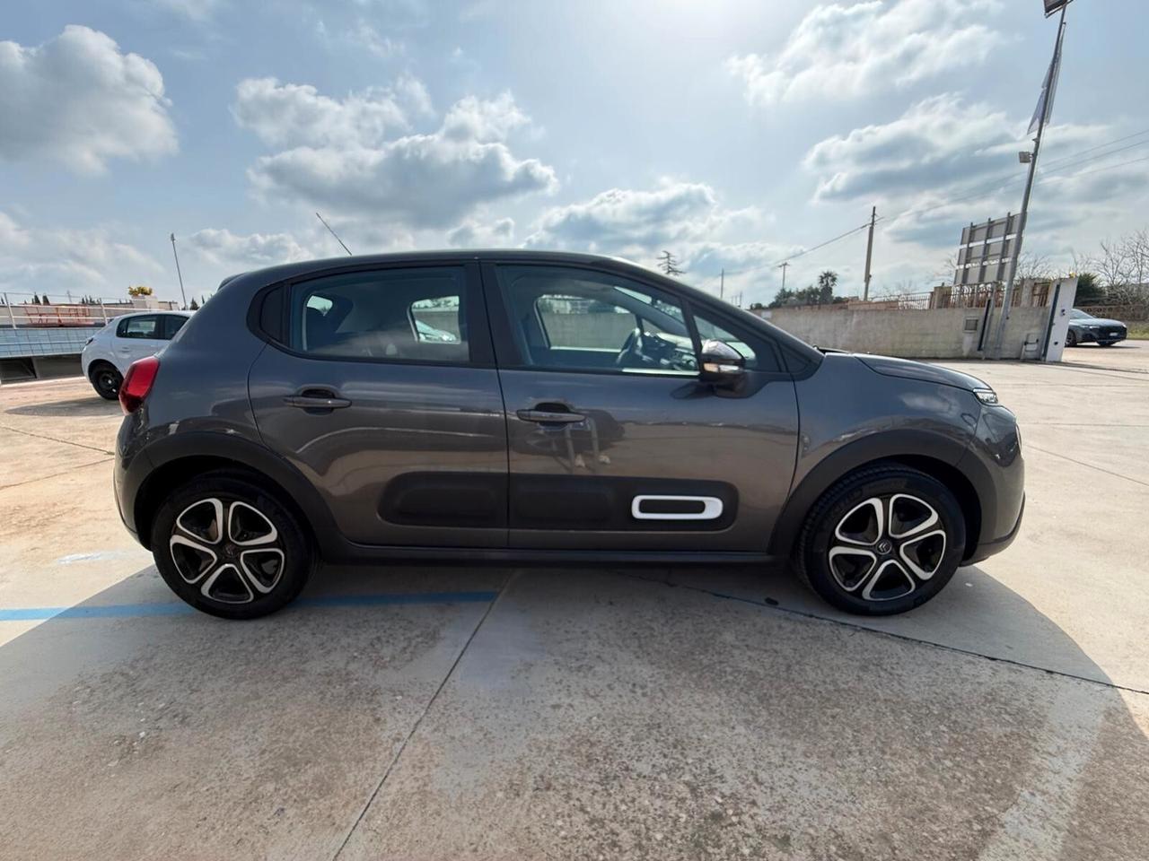 CITROEN C3 1.2 83 CV S&S SHINE- KM 39000 AZIENDALE