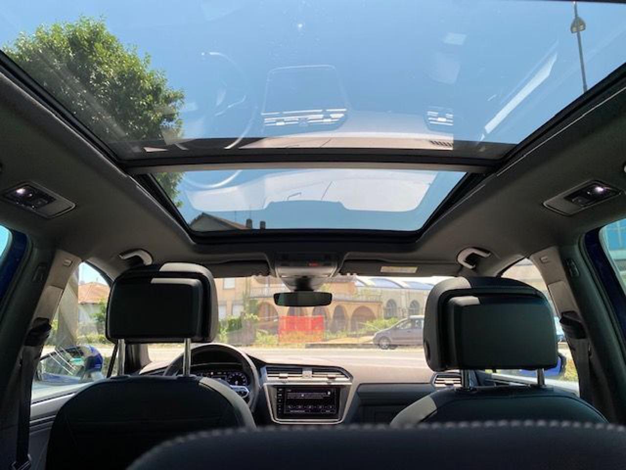 Volkswagen Tiguan 2.0 TDI 200 CV DSG Tetto 4MOTION R-Line