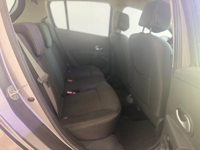 RENAULT Clio 1.2 16V 5 porte LuxeRY