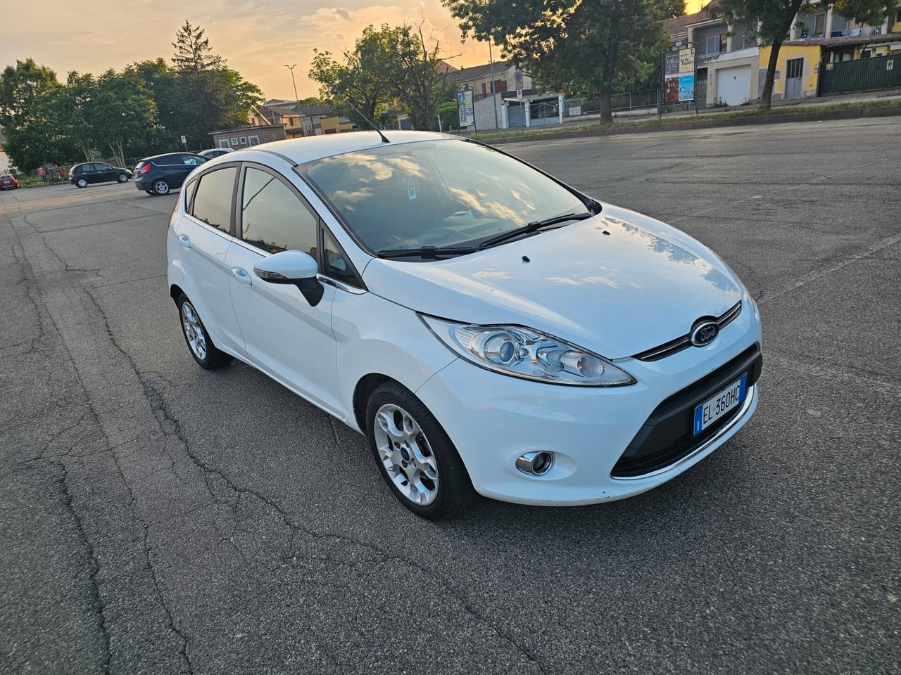 Ford Fiesta Ikon 1.4 TDCi 70CV 5p. Business