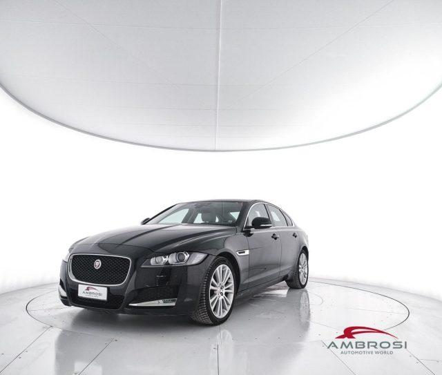 JAGUAR XF 2.0 D 240 CV AWD aut. Prestige - PER OPERATORI DEL