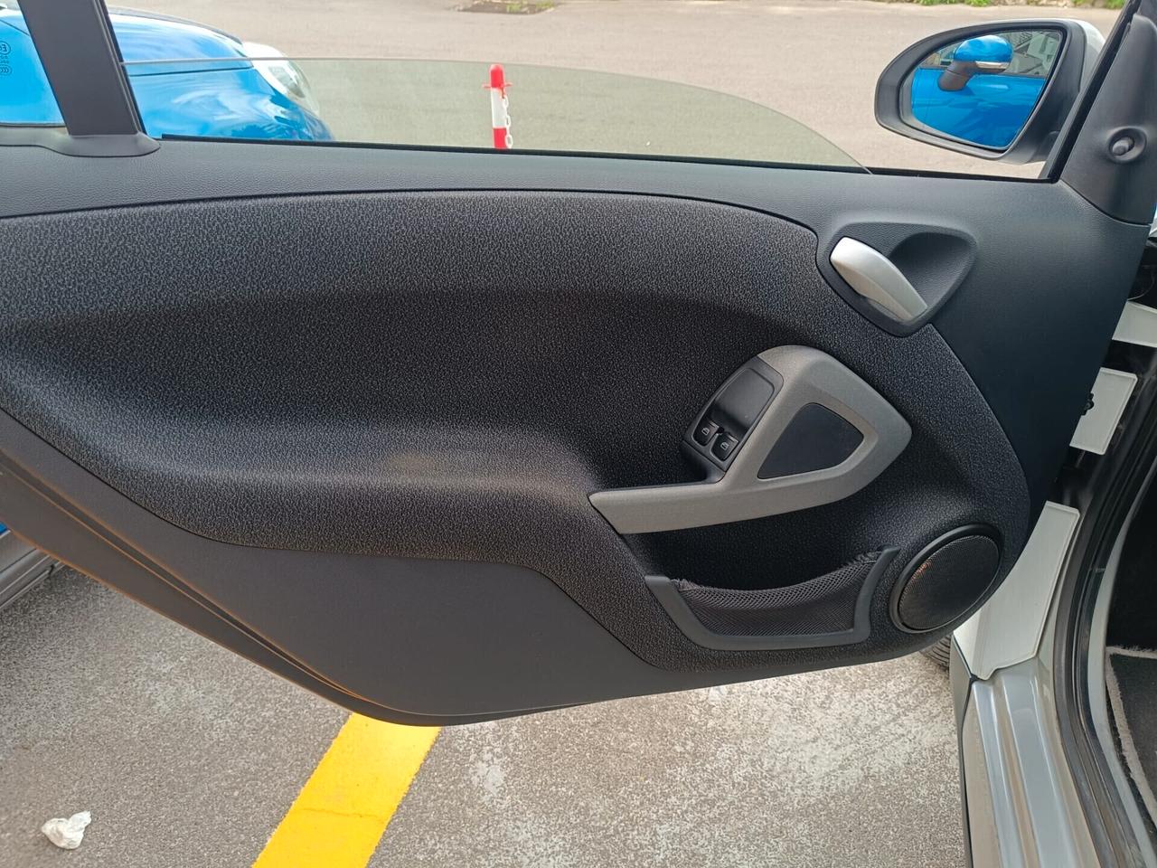 Smart ForTwo 1.0 benzina 52 kW MHD coupé passion