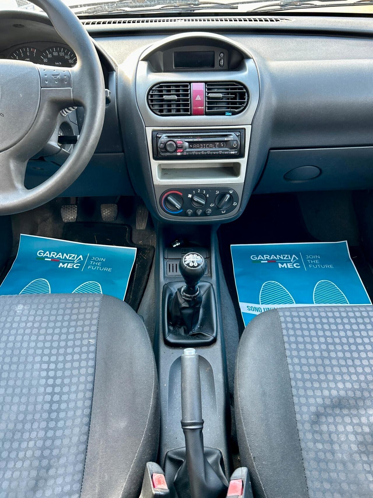 Opel Corsa 1.2 5 porte Cosmo - OK NEOPATENTATO