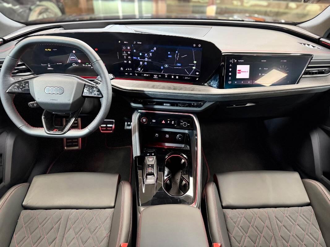 Audi Q5 Sportback 2.0 TDI MHEV quattro S line Edition S tronic – Adaptive Air MMI Pro 21” Head-Up Panorama