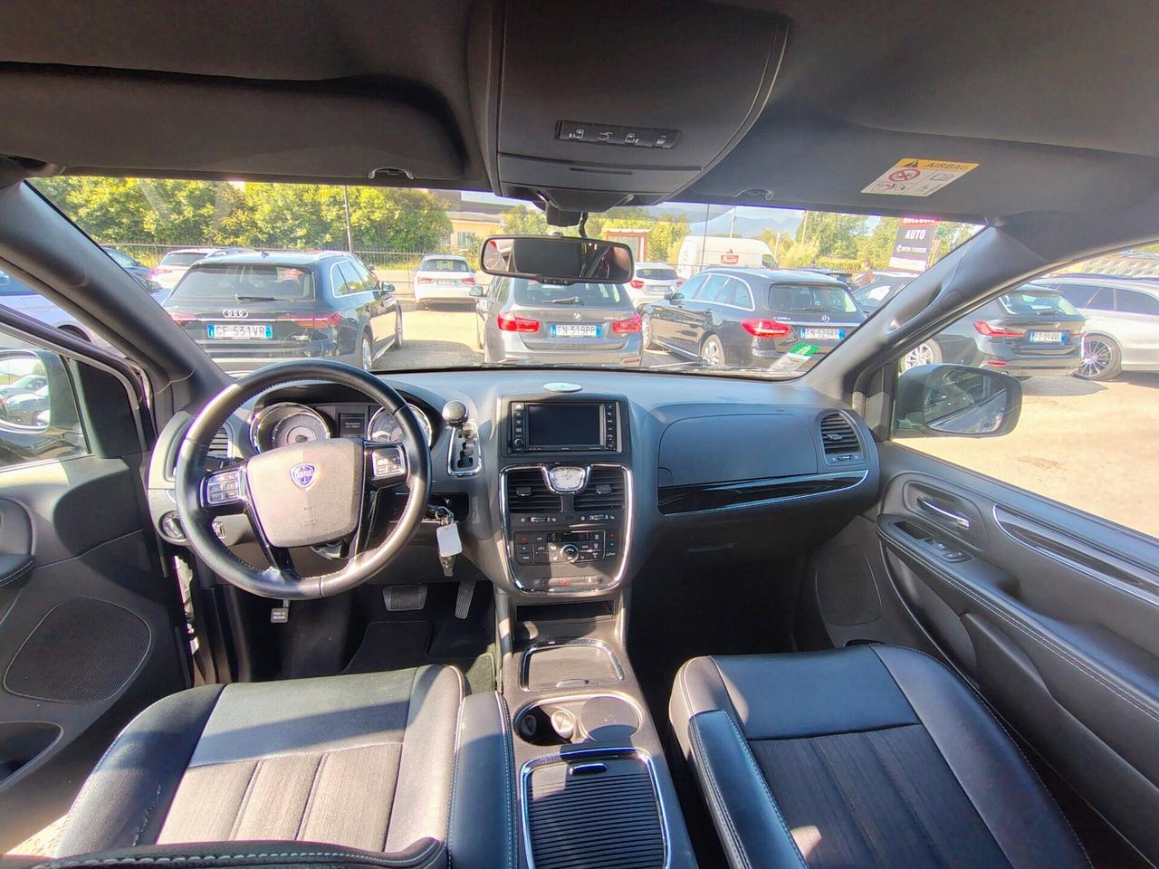 Lancia Voyager 2.8 Turbodiesel Platinum 177 CV