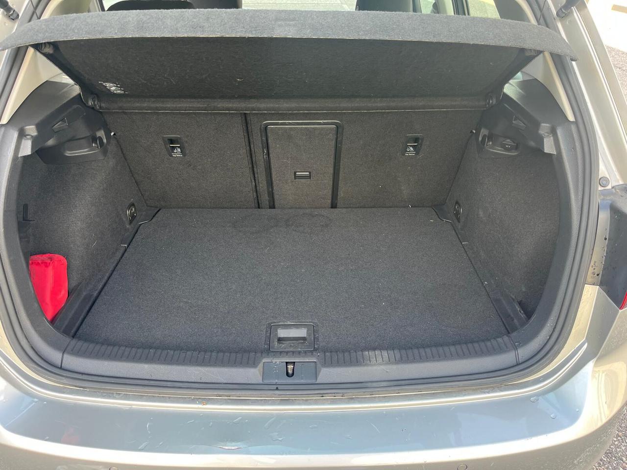 Volkswagen Golf 1.6 TDI 5p. Trendline BlueMotion Technology