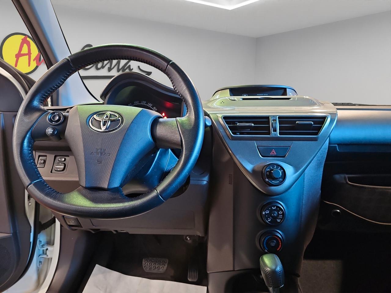 Toyota iQ 1.0 4 POSTI AUTOMATICA Multidrive