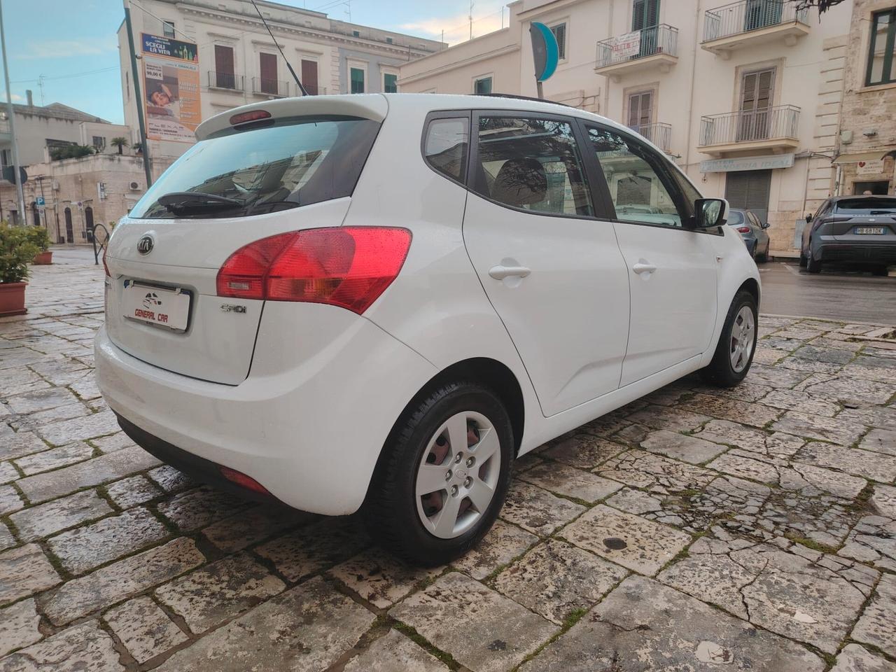 Kia Venga 1.4 CRDi 90CV Cool - TETTO APRIBILE