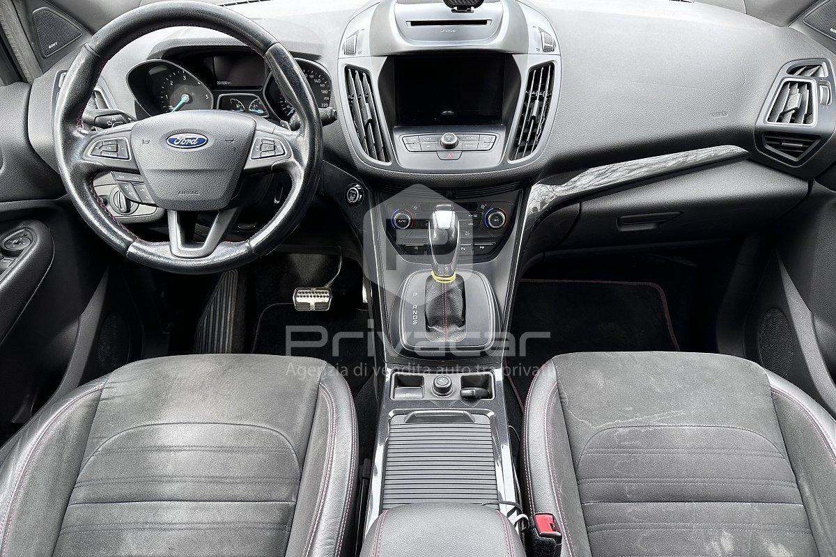 FORD Kuga 1.5 TDCI 120 CV S&S 2WD Powershift ST-Line