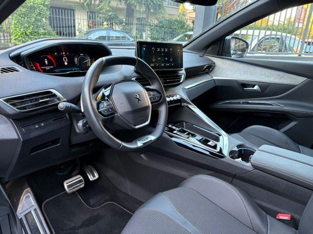 PEUGEOT 5008 Hybrid 136 e-DCS6 GT