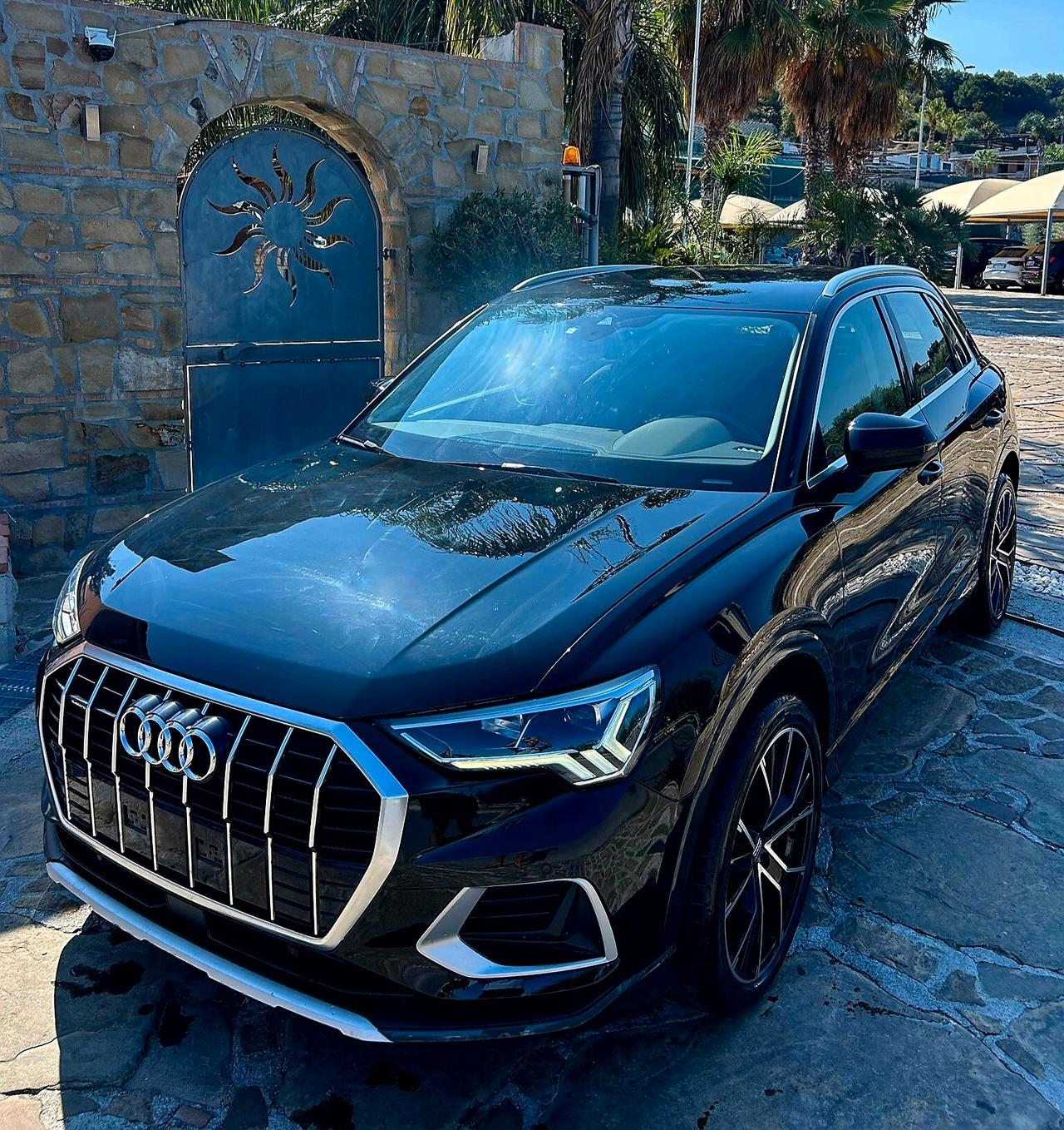Audi Q3 40 TDI quattro S tronic line edition Led Navy Cam.Matrix