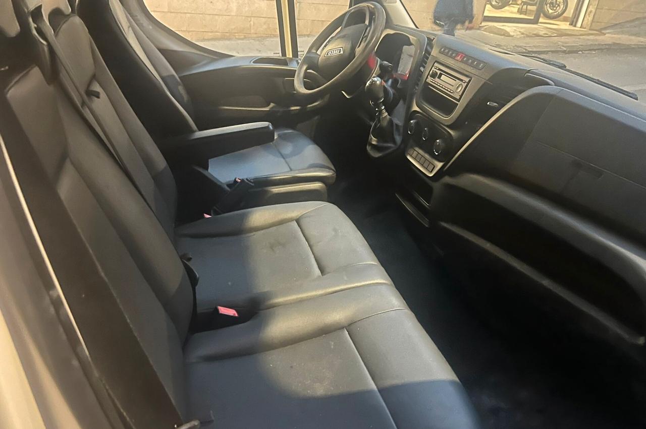 IVECO DAILY 2.3 TDCI 7 POSTI