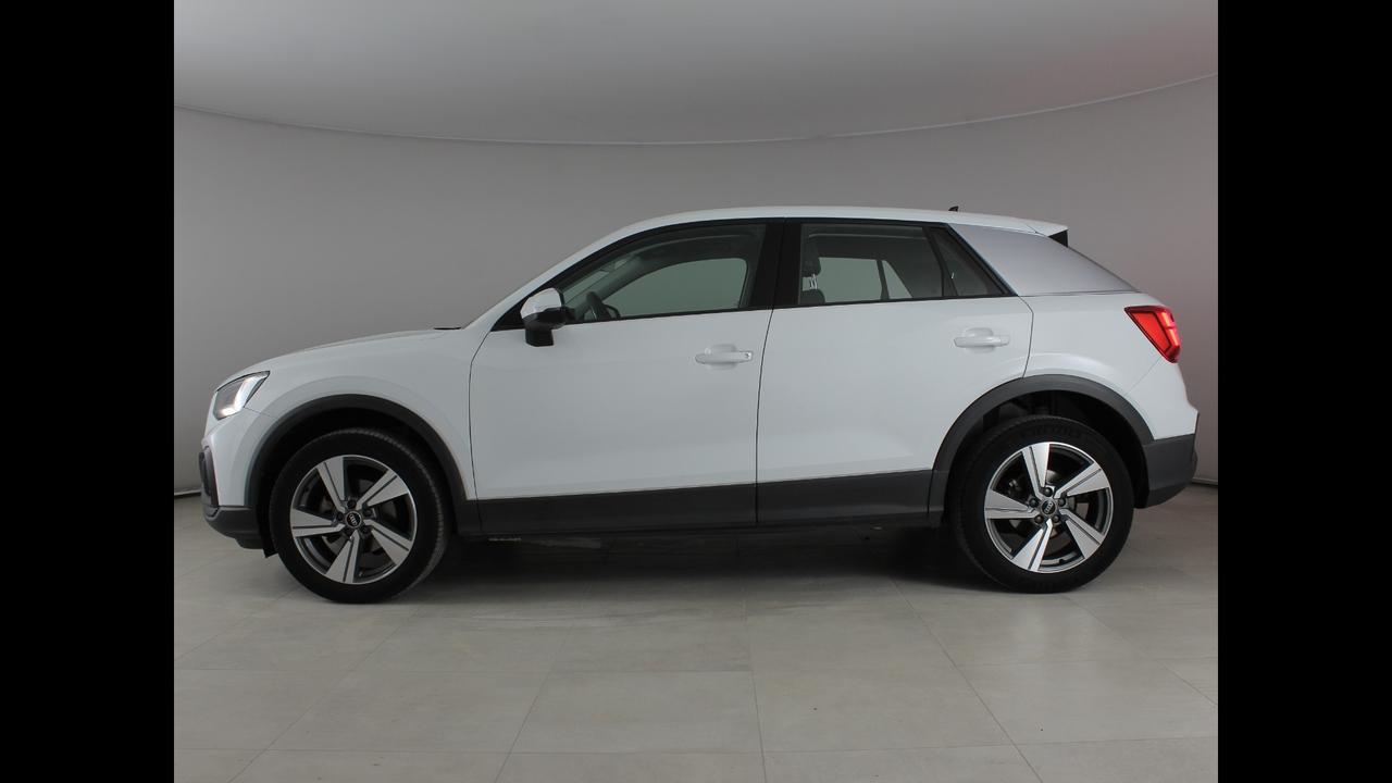 AUDI Q2 I 2021 - Q2 35 1.5 tfsi Admired s-tronic