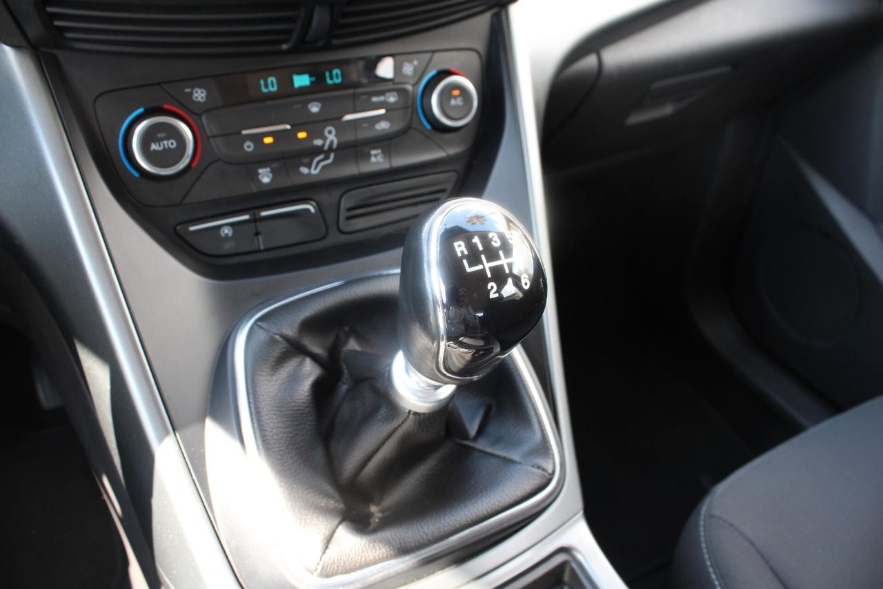 Ford Kuga 1.5 TDCI 120 CV S&S 2WD Titanium