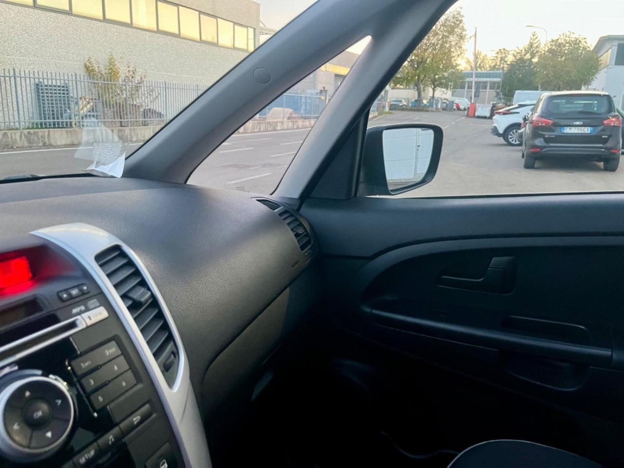 Kia Venga 1.4benz 2011 152.000km perfetta per neopatentati