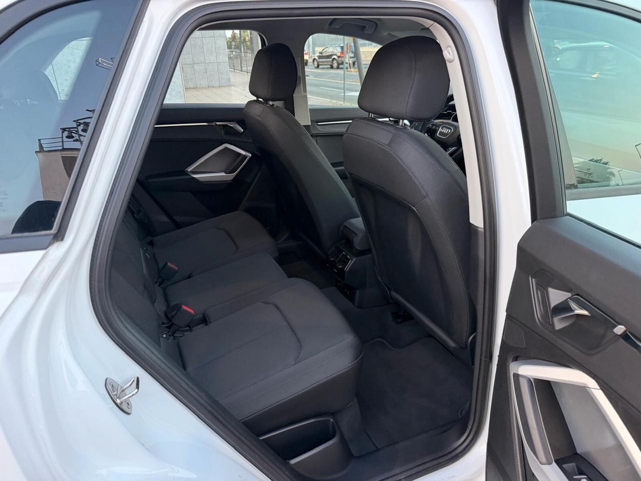 Audi Q3 35 TDI S tronic