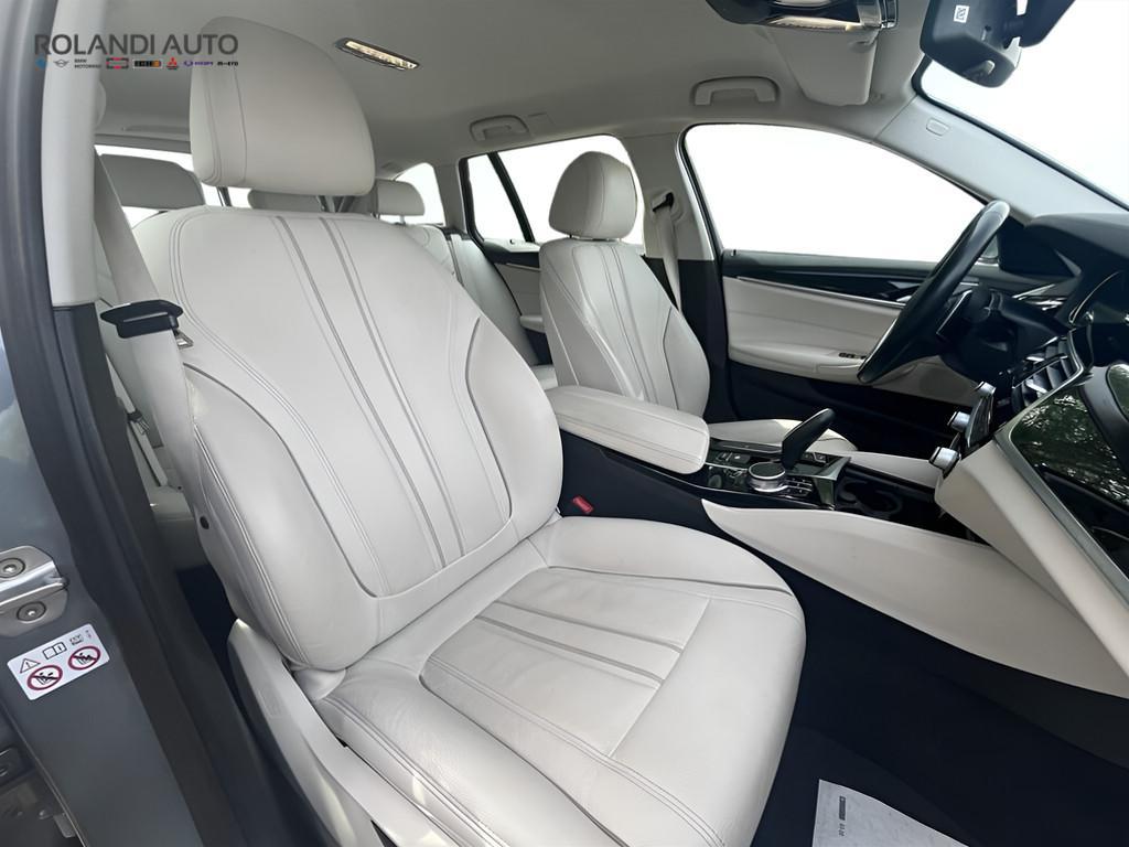 BMW Serie 5 Touring 520 d Luxury Steptronic