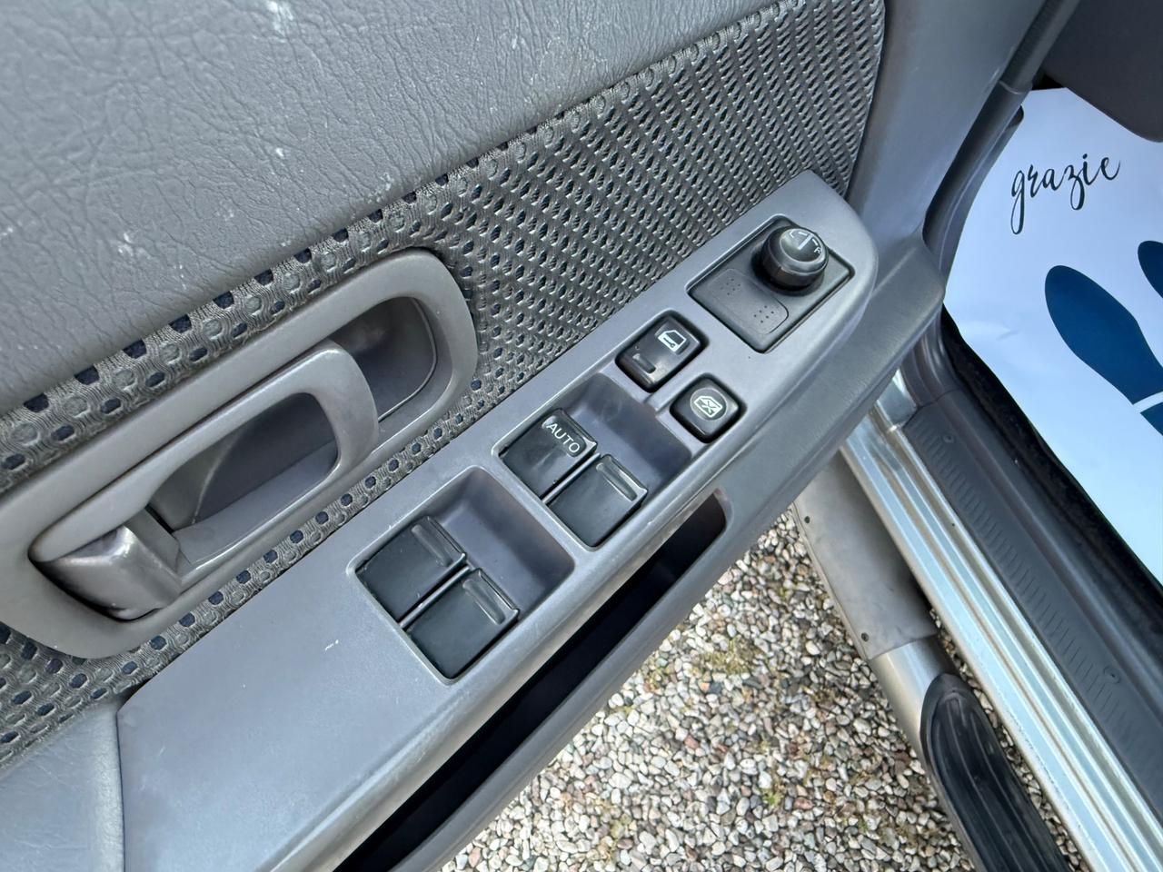 Nissan Pick Up Pick-up 2.5 TD 4 porte Double Cab