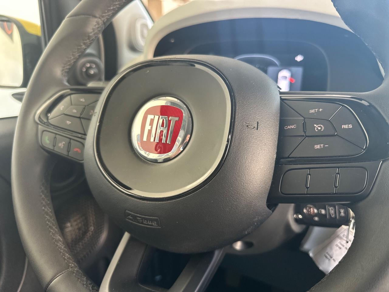 Fiat Panda Pandina Cross 1.0 Hybrid 11/2024 3.000 Km