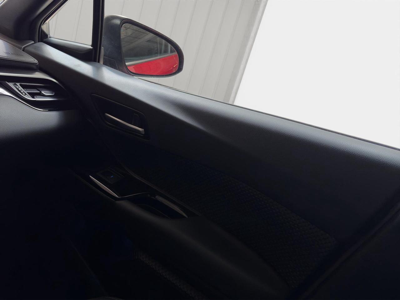 Toyota C-HR 2.0h Trend e-cvt