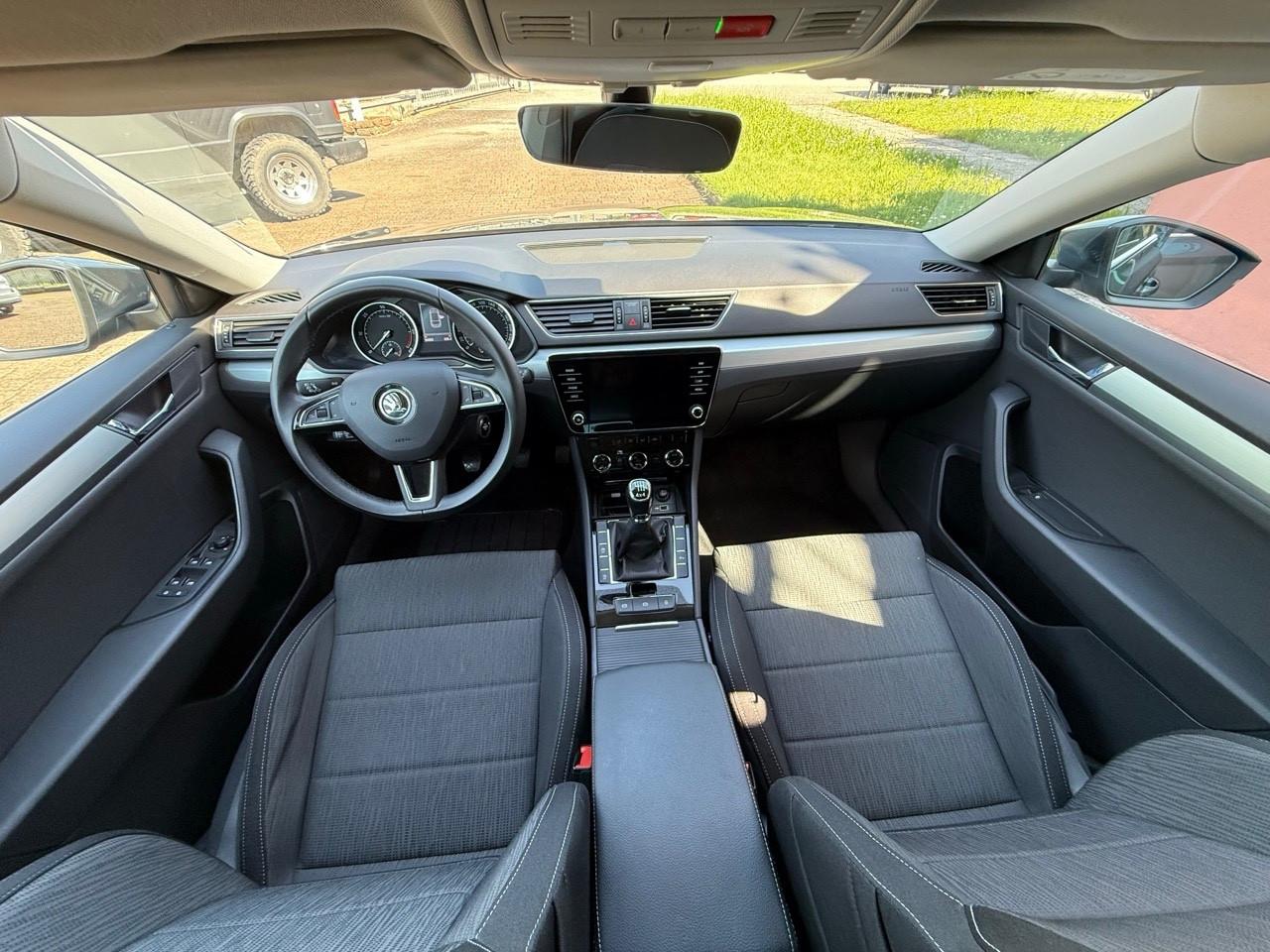 Skoda Superb 2.0 TDI 150 CV SCR 4x4 TG UFFICIALI