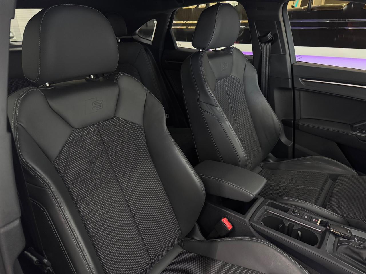 Audi Q3 2.0 TDI S-Tronic S-Line Identity Black
