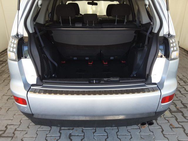 MITSUBISHI Outlander 2.0 DI-D 140cv Instyle 4WD 7 POSTI