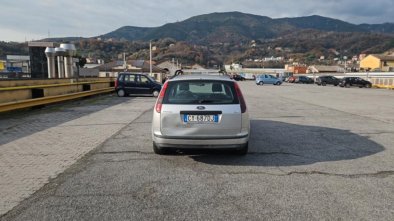 Ford Focus C-Max 1.6 TDCi (90CV) S.W. Limited ed.