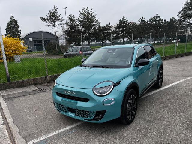 FIAT 600 Hybrid DCT MHEV La Prima Km 0