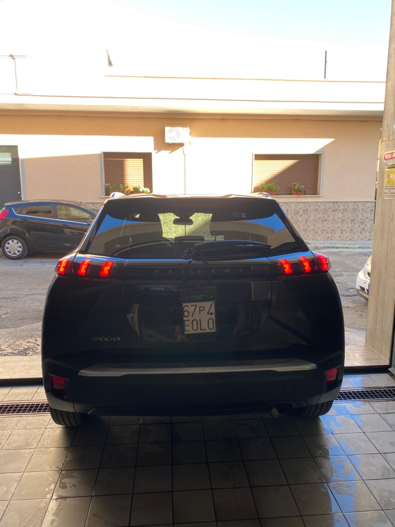 Peugeot 2008 PureTech 100 S&S Allure Pack